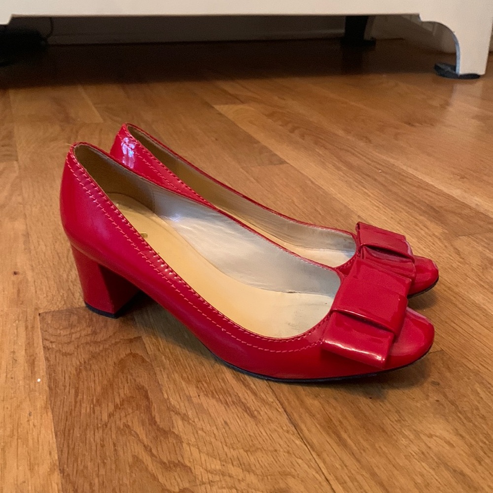 Kate spade bow pumps
